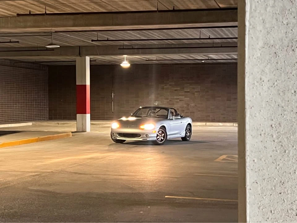 2000 Mazda NB MX-5 Miata - Image 4 of 7