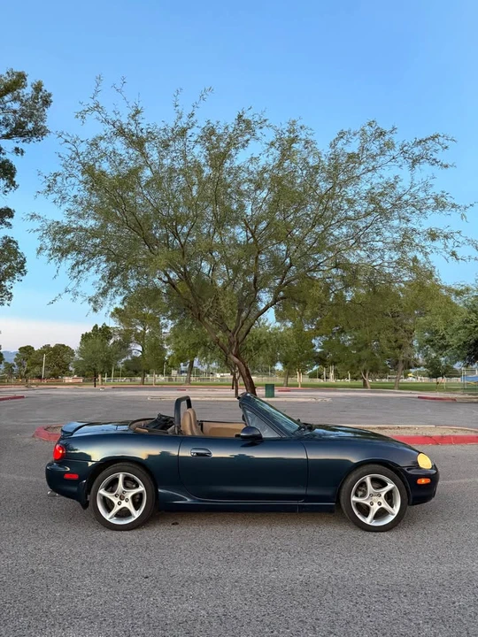 2000 Mazda NB MX-5 Miata - Image 8 of 16