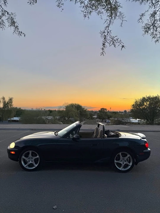 2000 Mazda NB MX-5 Miata - Image 4 of 16