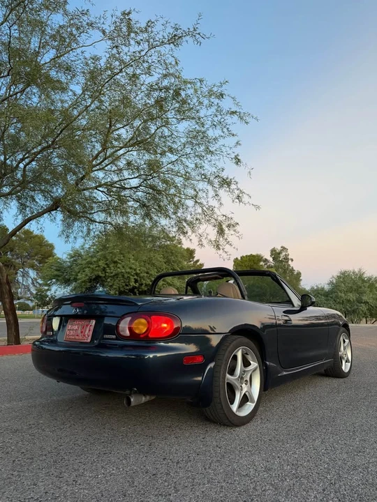 2000 Mazda NB MX-5 Miata - Image 7 of 16