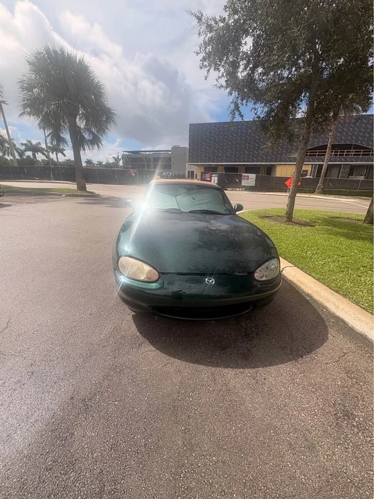 2000 Mazda NB MX-5 Miata - Image 3 of 6