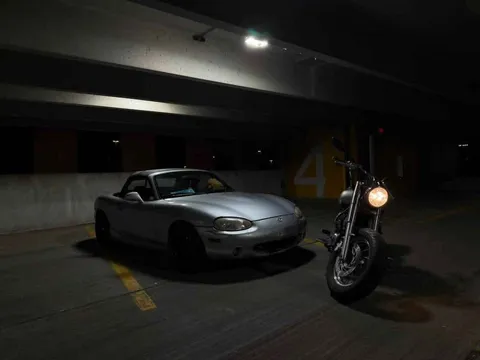 2000 Mazda MX-5 LS Convertible 2D