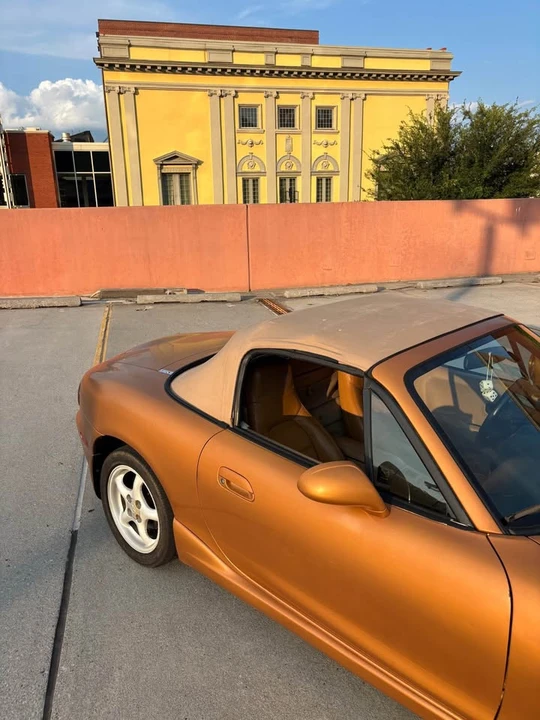 2000 Mazda NB MX-5 Miata - Image 12 of 13