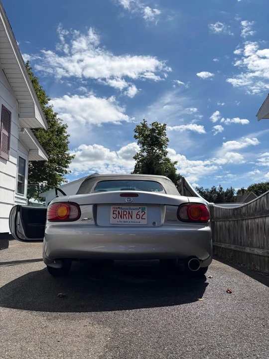 2000 Mazda NB MX-5 Miata - Image 9 of 18