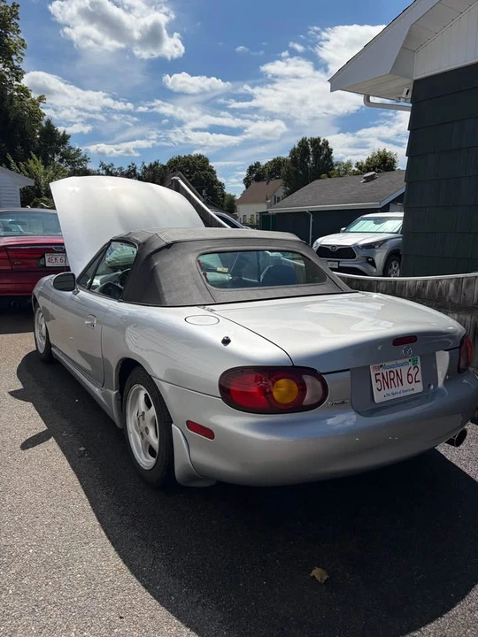 2000 Mazda NB MX-5 Miata - Image 3 of 18