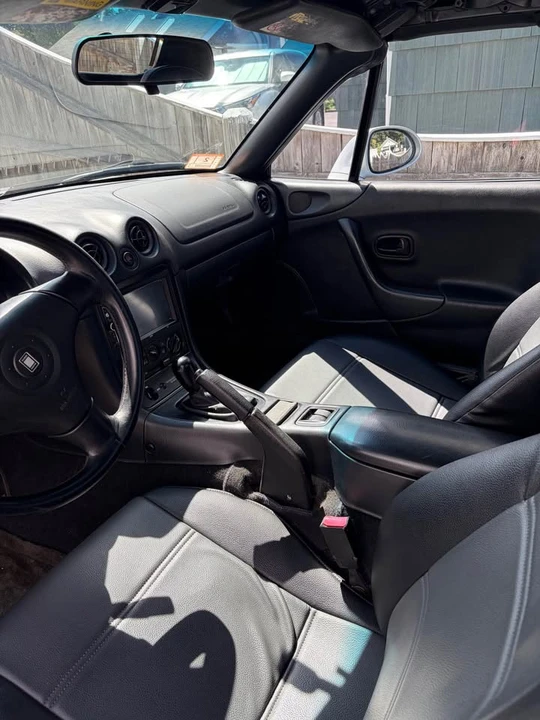 2000 Mazda NB MX-5 Miata - Image 6 of 18