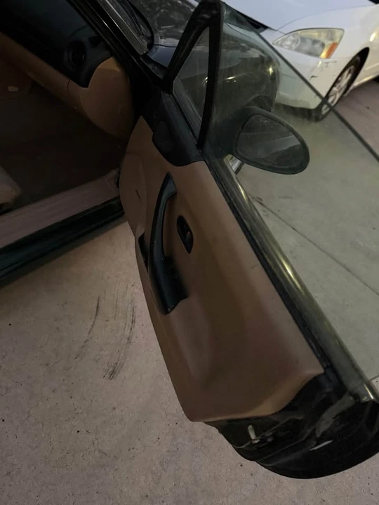 2000 Mazda NB MX-5 Miata - Image 4 of 9