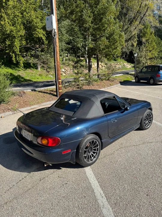 2000 Mazda NB MX-5 Miata - Image 4 of 9