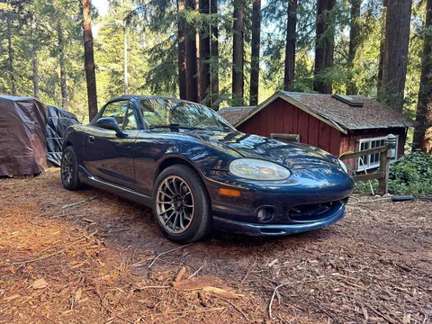 2000 Mazda MX-5 Miata