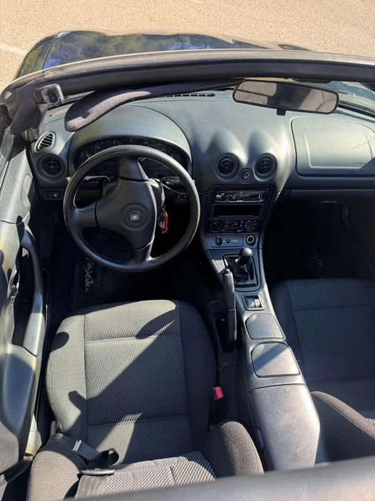2000 Mazda NB MX-5 Miata - Image 5 of 9