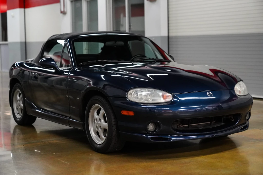 2000 Mazda NB MX-5 Miata - Image 28 of 31