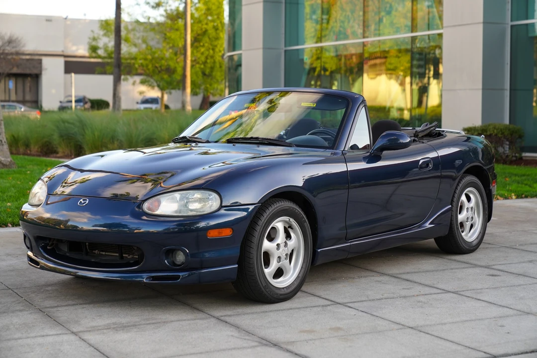 2000 Mazda NB MX-5 Miata - Image 2 of 31
