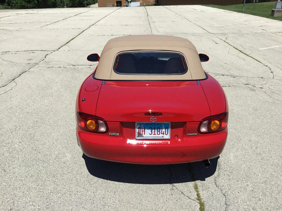2000 Mazda NB MX-5 Miata - Image 11 of 31