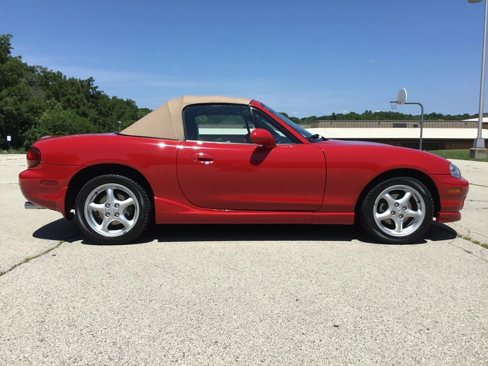 2000 Mazda NB MX-5 Miata - Image 20 of 31