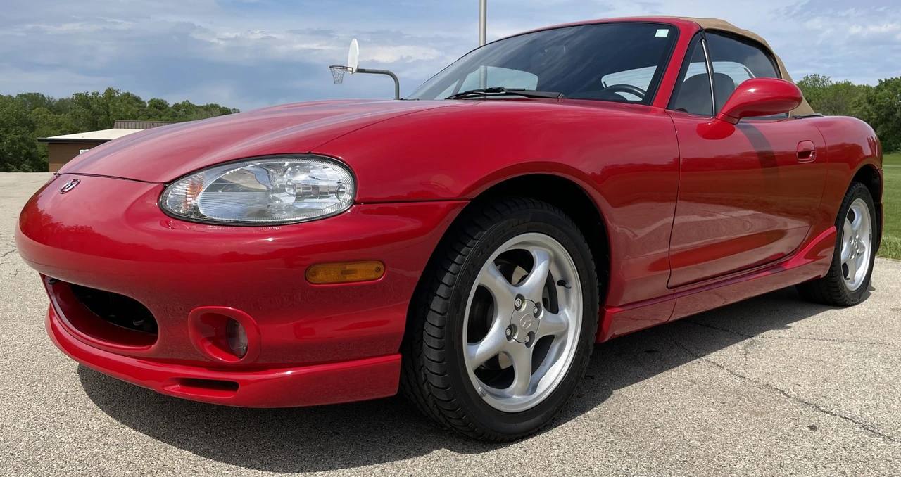 2000 Mazda NB MX-5 Miata - Image 4 of 31
