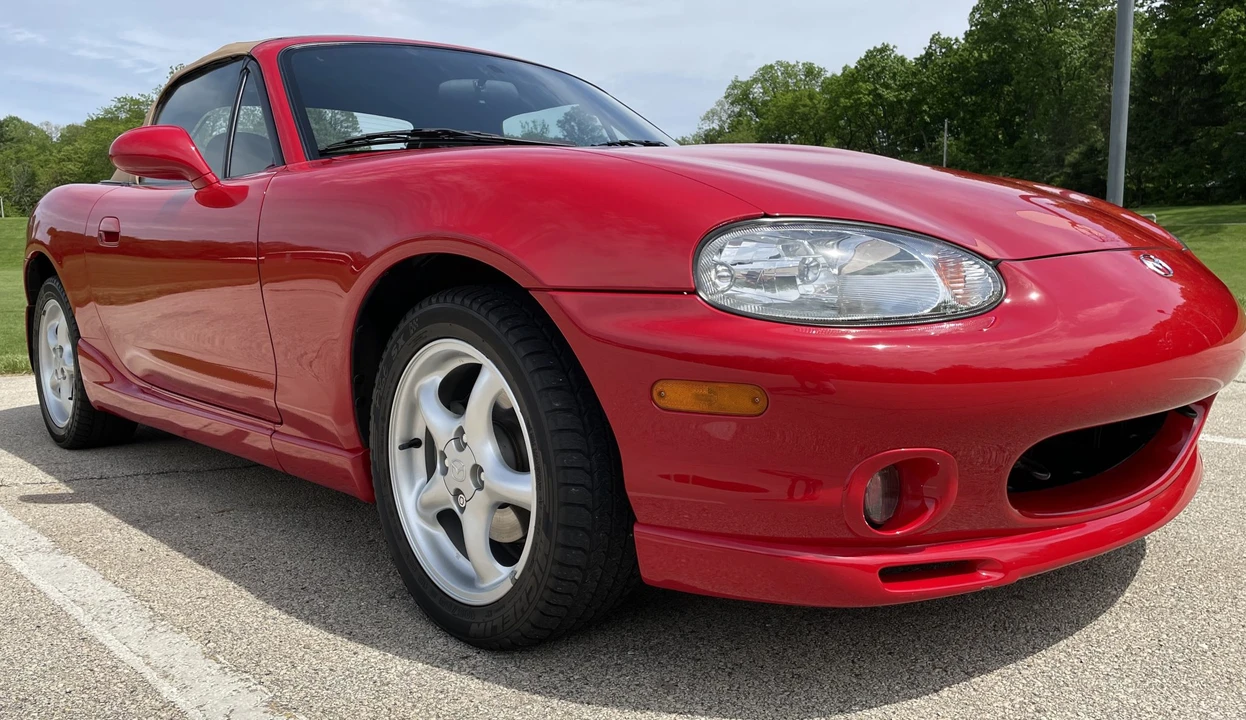 2000 Mazda NB MX-5 Miata - Image 24 of 31