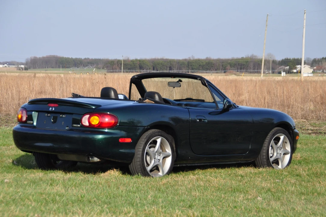2000 Mazda NB MX-5 Miata - Image 11 of 31