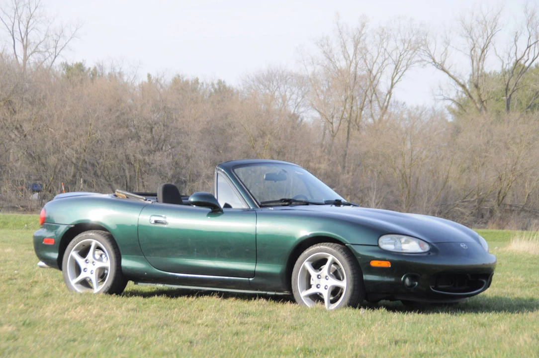 2000 Mazda NB MX-5 Miata - Image 4 of 31