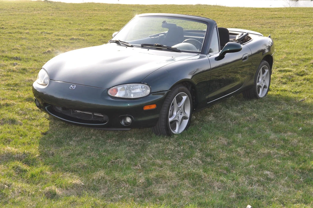 2000 Mazda NB MX-5 Miata - Image 21 of 31