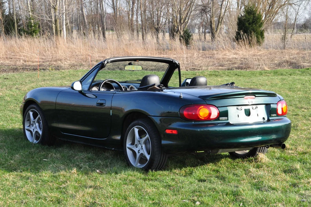 2000 Mazda NB MX-5 Miata - Image 16 of 31