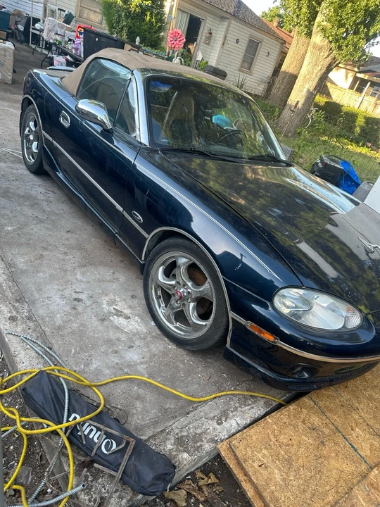 2000 Mazda NB MX-5 Miata - Image 3 of 9