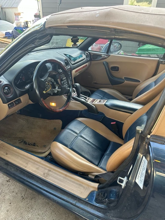 2000 Mazda NB MX-5 Miata - Image 5 of 9