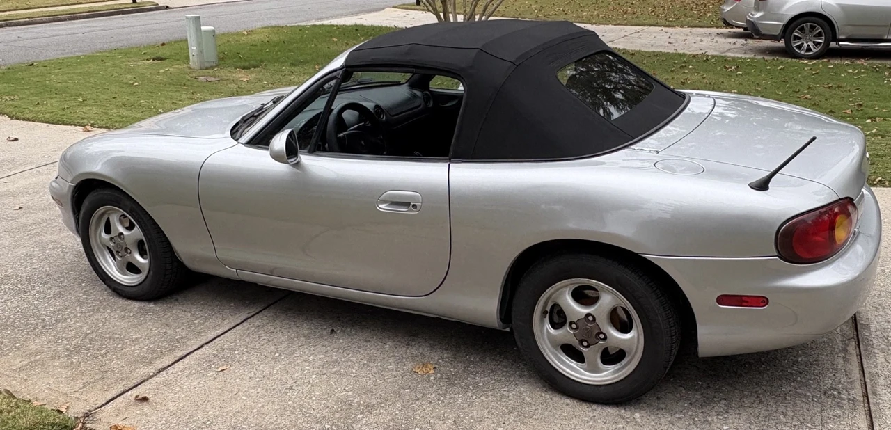 2000 Mazda NB MX-5 Miata - Image 6 of 11