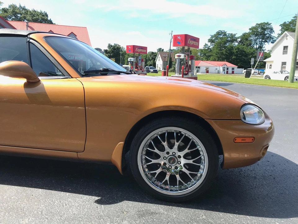 2000 Mazda NB MX-5 Miata - Image 19 of 25