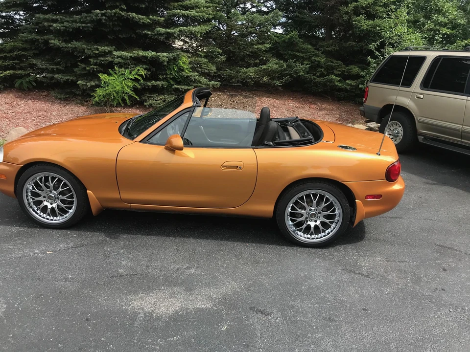 2000 Mazda NB MX-5 Miata - Image 7 of 25