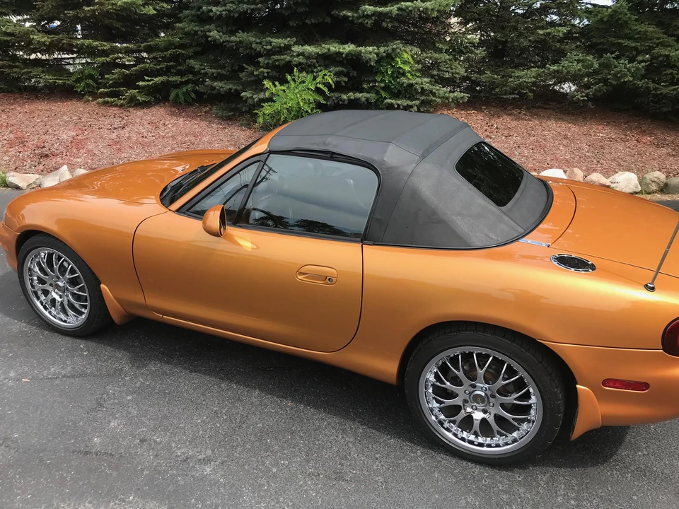 2000 Mazda NB MX-5 Miata - Image 13 of 25