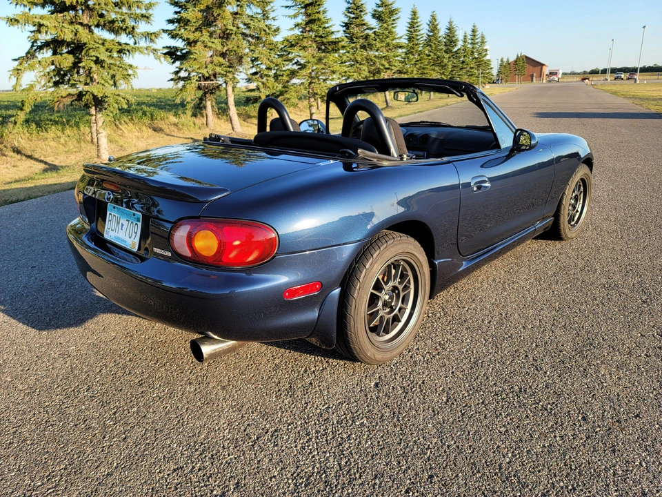 2000 Mazda NB MX-5 Miata - Image 18 of 31