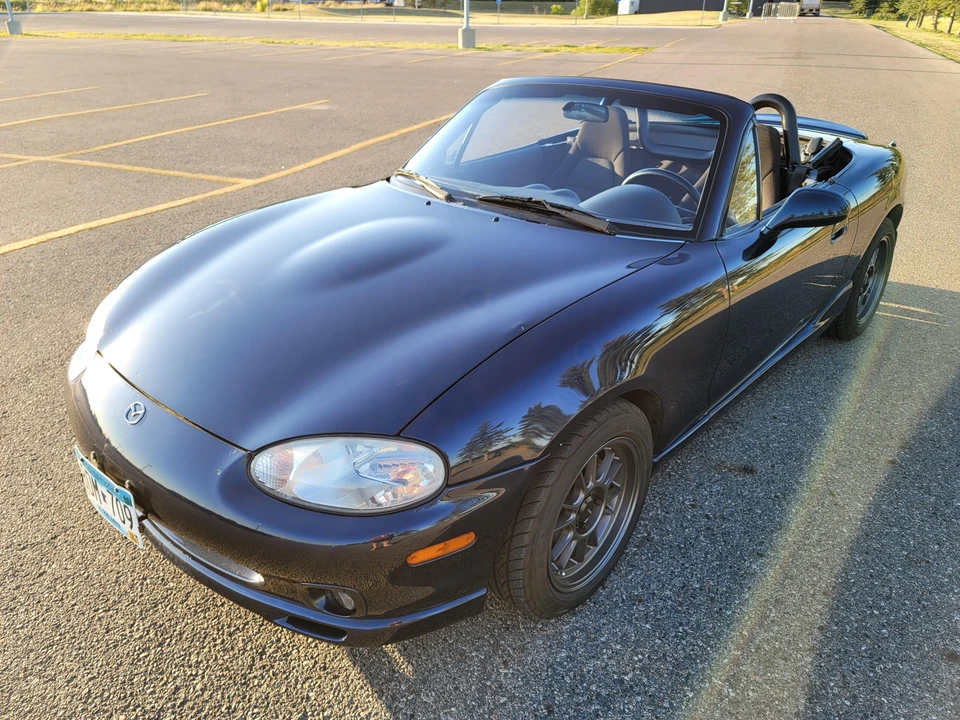 2000 Mazda NB MX-5 Miata - Image 9 of 31