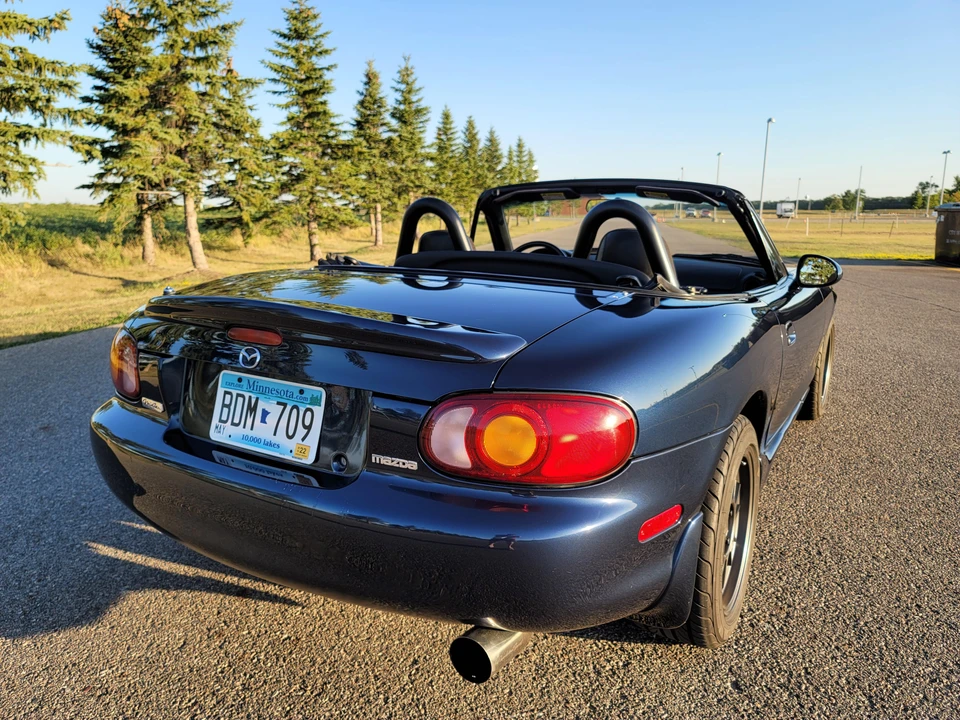 2000 Mazda NB MX-5 Miata - Image 17 of 31