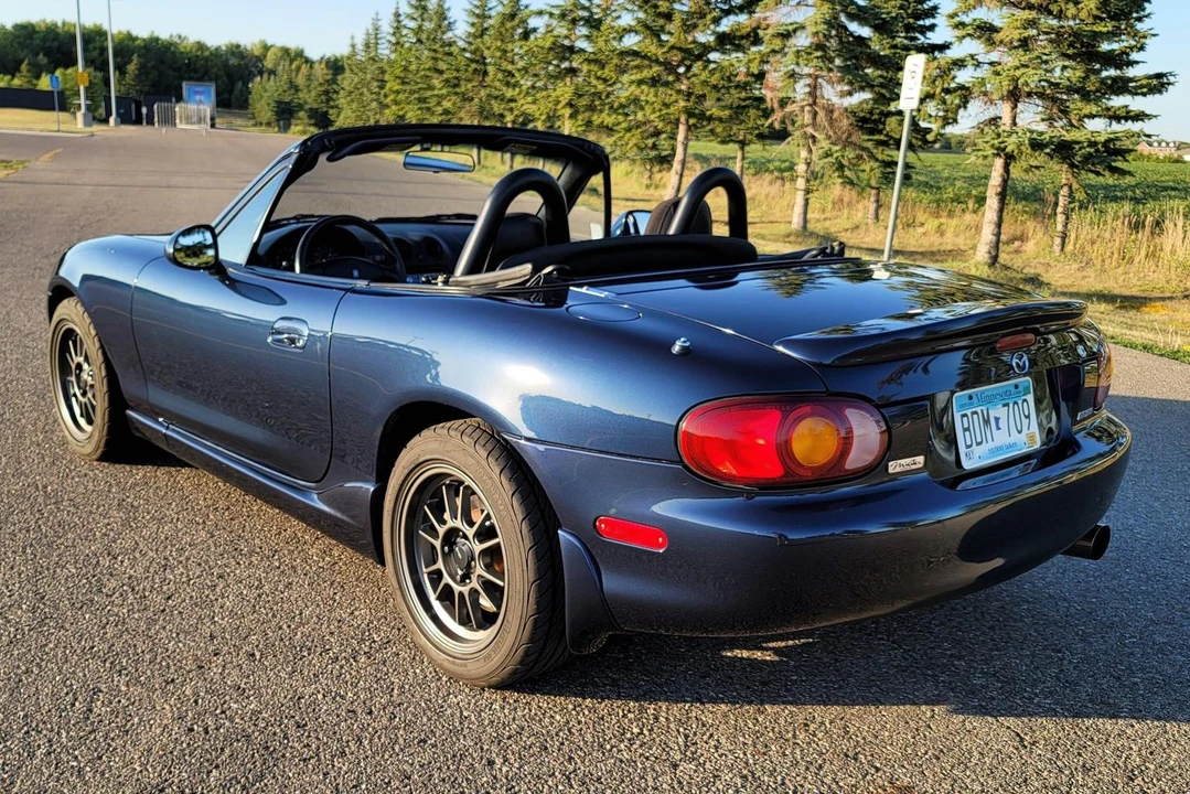 2000 Mazda NB MX-5 Miata - Image 4 of 31