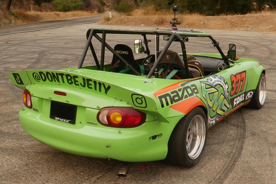 2000 Mazda NB MX-5 Miata - Image 4 of 5