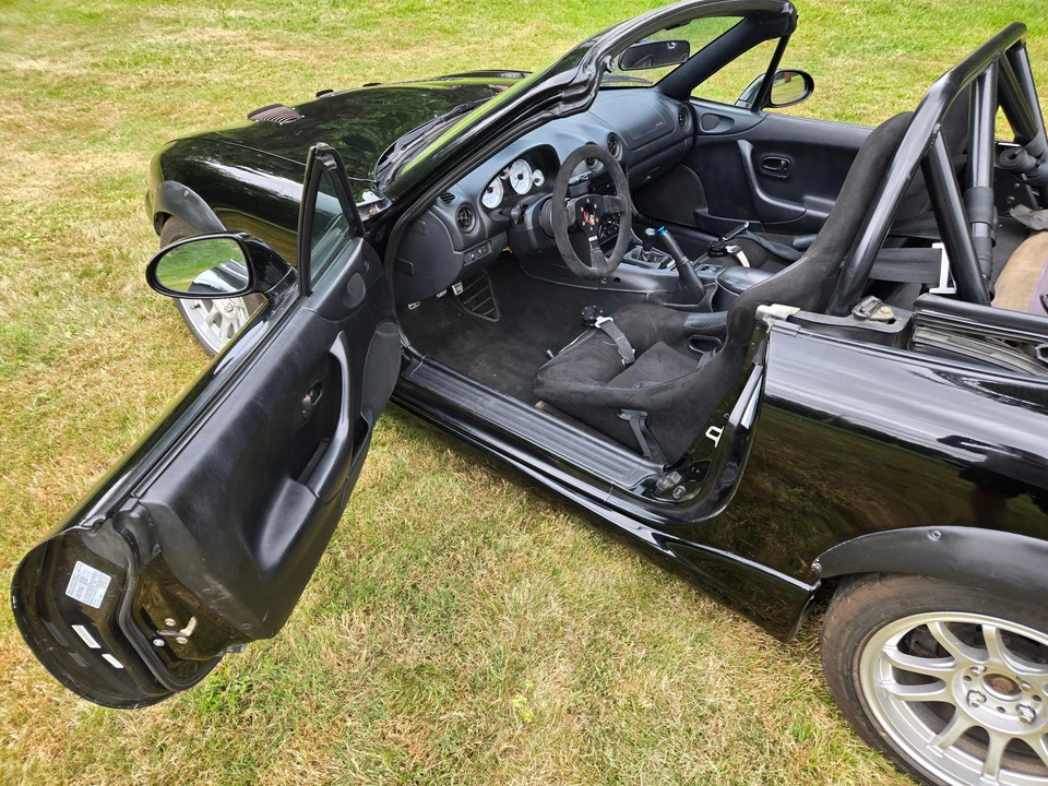 2000 Mazda NB MX-5 Miata - Image 28 of 31