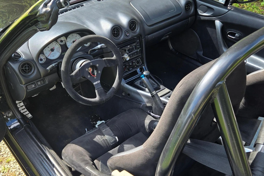 2000 Mazda NB MX-5 Miata - Image 22 of 31