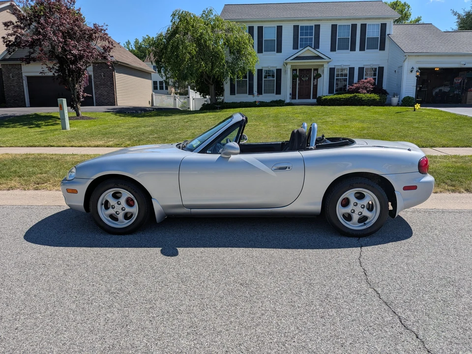 2000 Mazda NB MX-5 Miata - Image 8 of 31