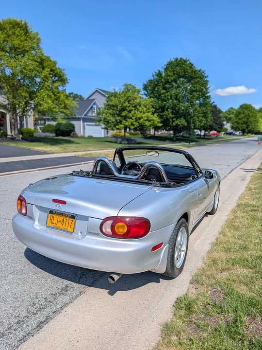 2000 Mazda NB MX-5 Miata - Image 11 of 31