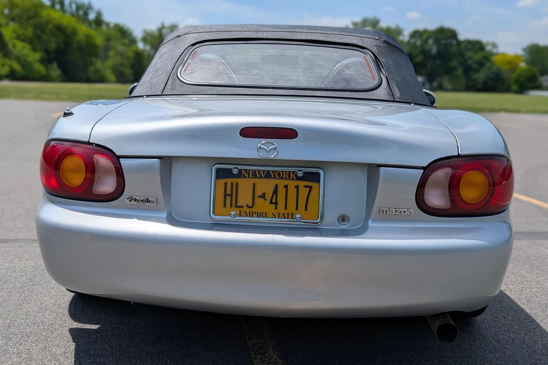 2000 Mazda NB MX-5 Miata - Image 5 of 31