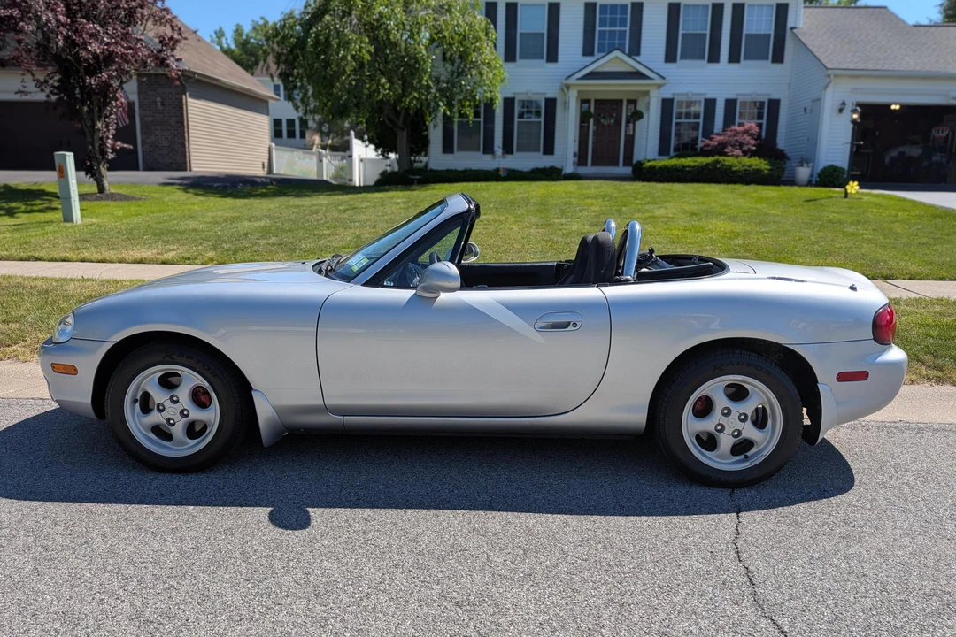 2000 Mazda NB MX-5 Miata - Image 3 of 31