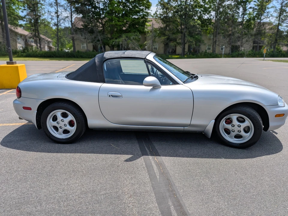 2000 Mazda NB MX-5 Miata - Image 13 of 31