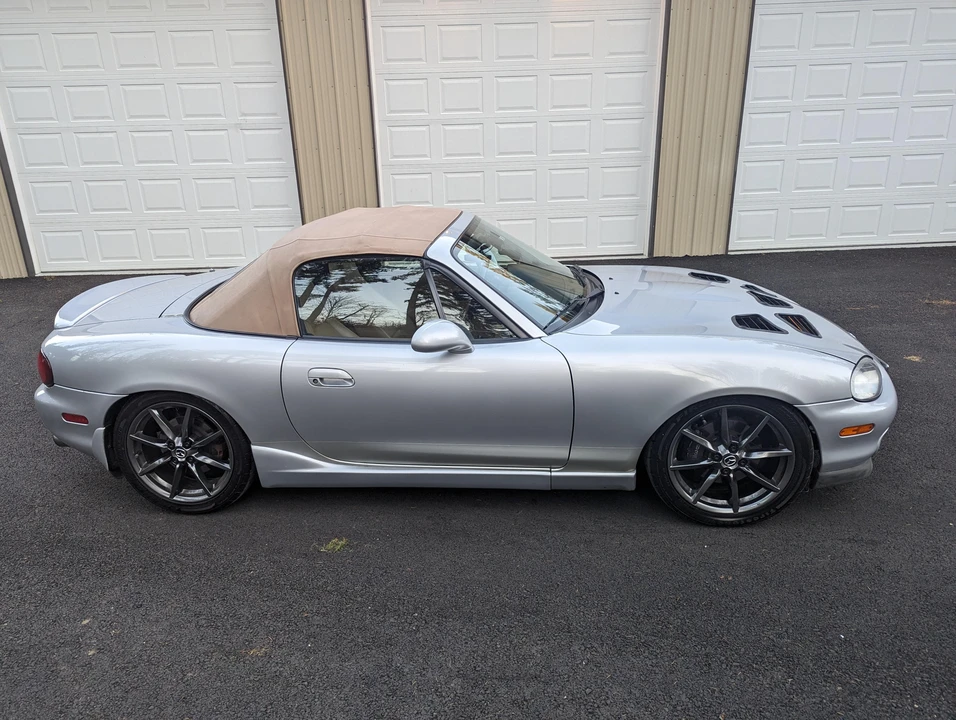2000 Mazda NB MX-5 Miata - Image 19 of 31