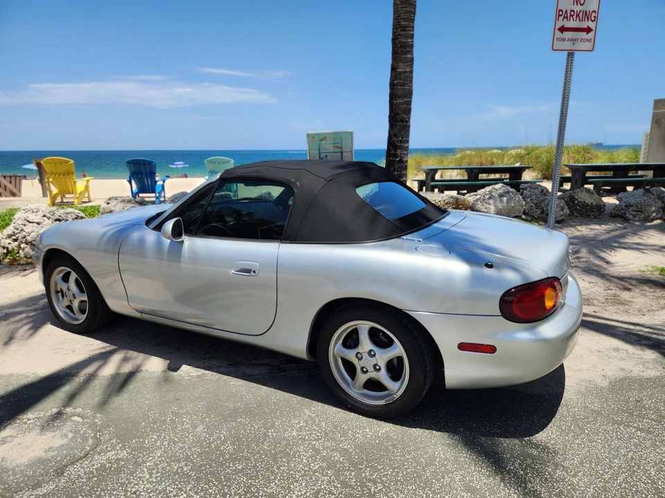 2000 Mazda NB MX-5 Miata - Image 20 of 31