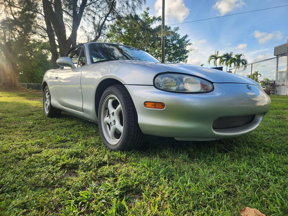 2000 Mazda NB MX-5 Miata - Image 29 of 31