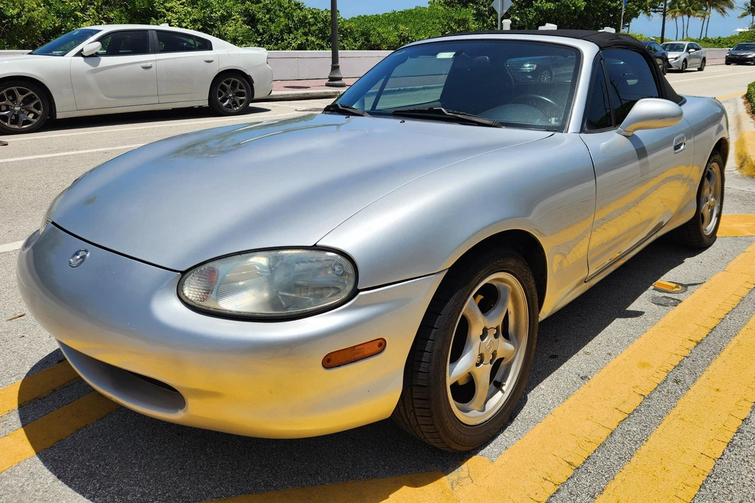 2000 Mazda NB MX-5 Miata - Image 8 of 31
