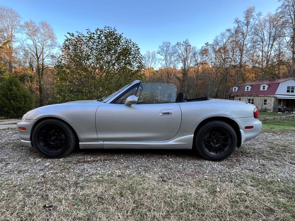 2000 Mazda NB MX-5 Miata - Image 8 of 31