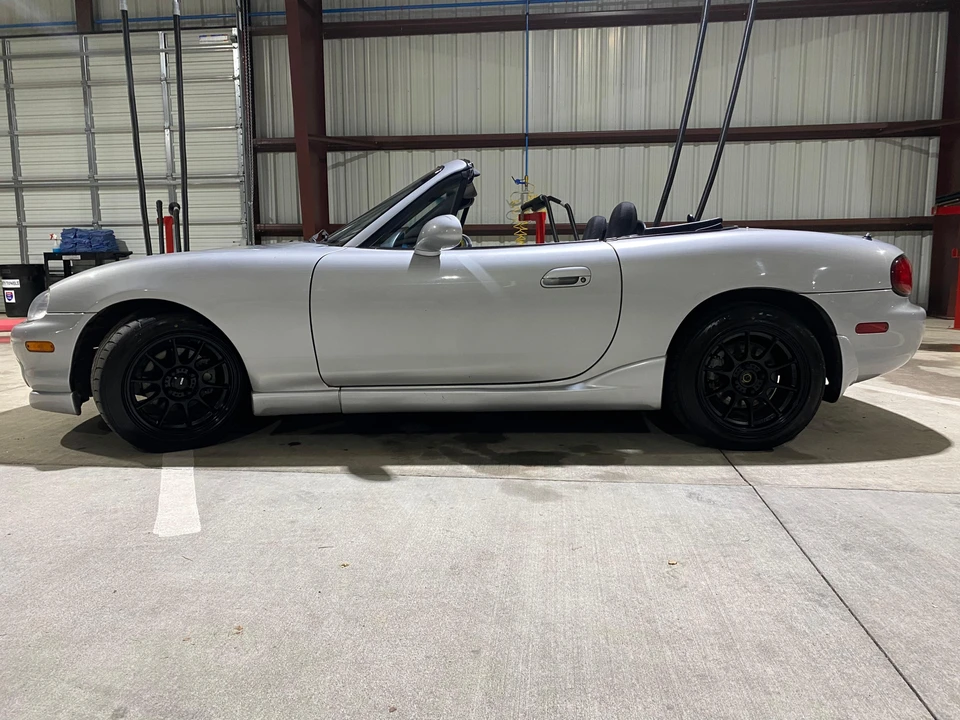 2000 Mazda NB MX-5 Miata - Image 24 of 31