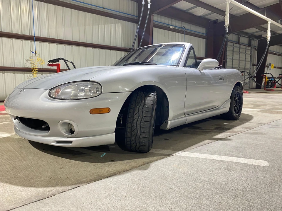 2000 Mazda NB MX-5 Miata - Image 23 of 31