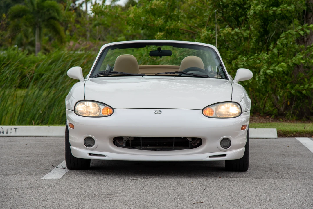 2000 Mazda NB MX-5 Miata - Image 11 of 31
